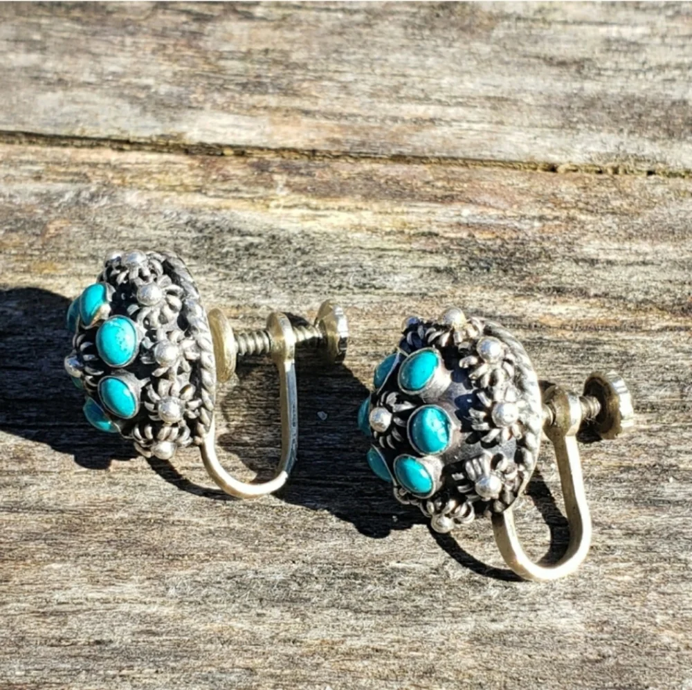 Vintage Native American Or Mexican Turquoise Sterling Silver Screwback Earrings - Picture 7 of 16